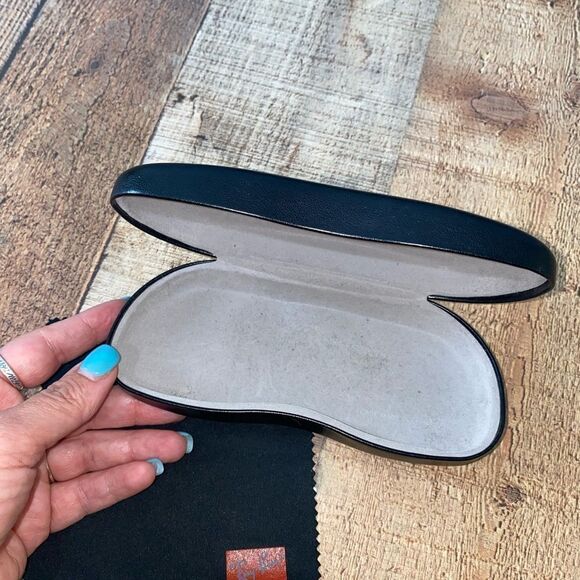 Ray ban hard shell sunglasses case black w dust cloth - Picture 3 of 8